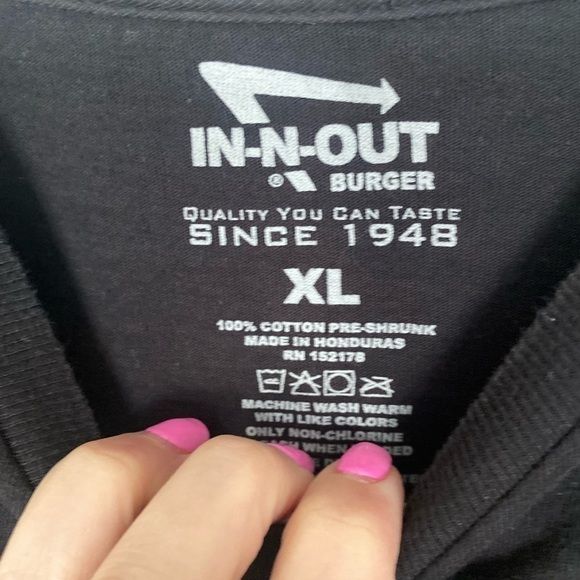 70th anniversary in and out graphic tee, extra large - Picture 3 of 5